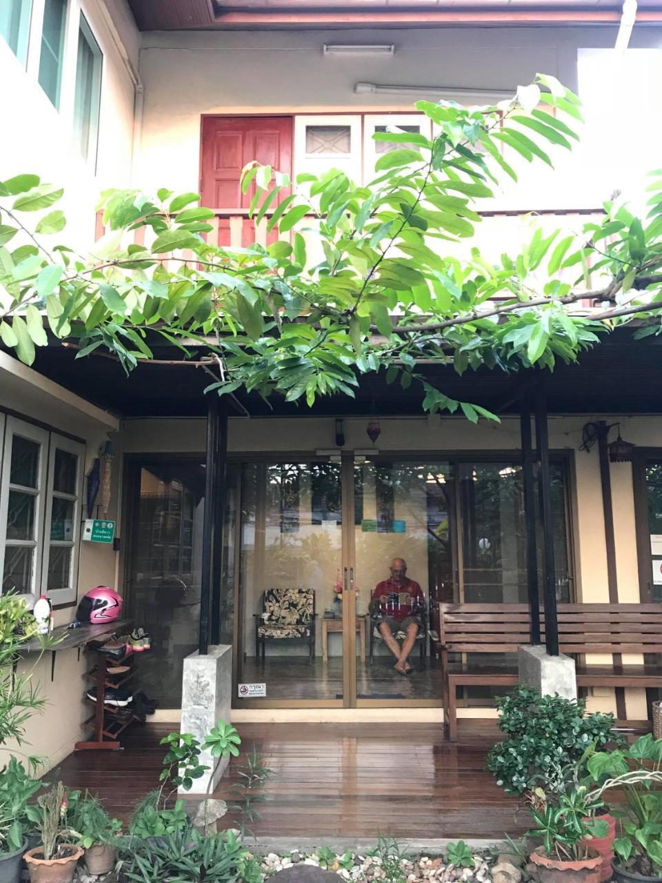 Mon Lodge & Yoga Donmueang 曼谷 外观 照片