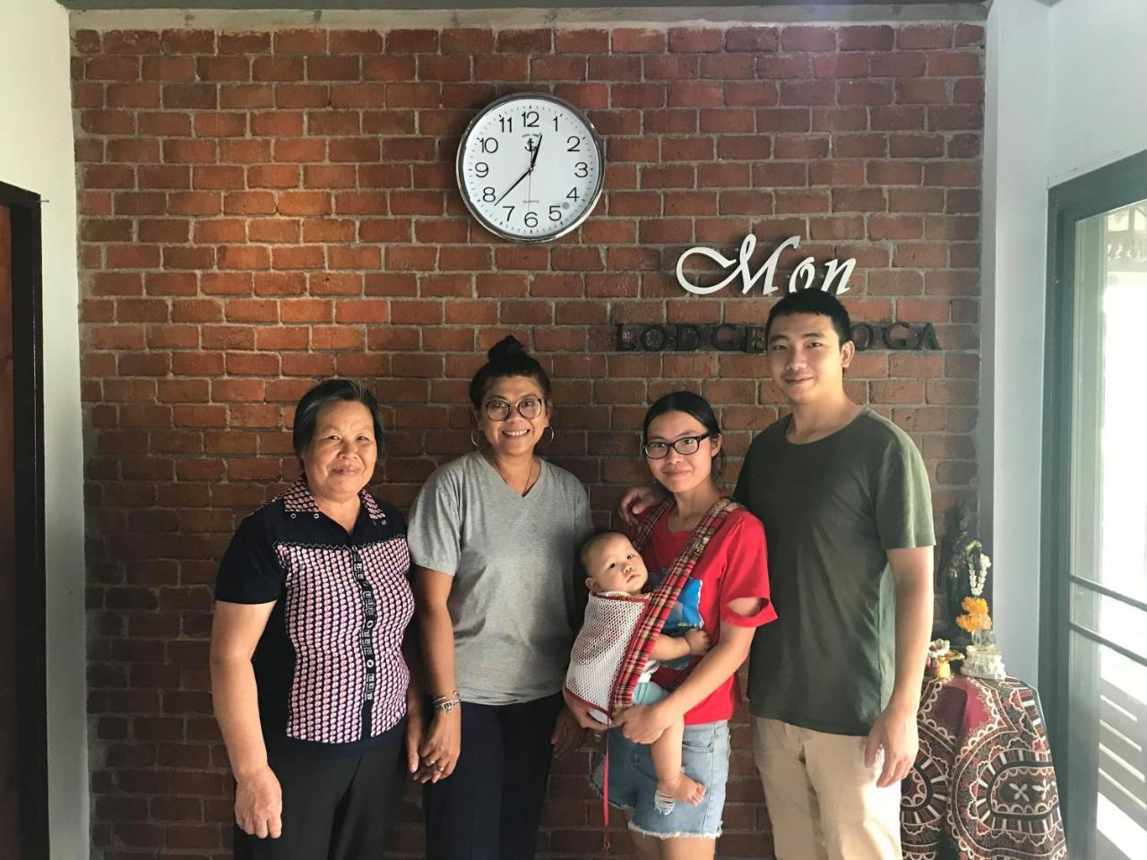 Mon Lodge & Yoga Donmueang 曼谷 外观 照片