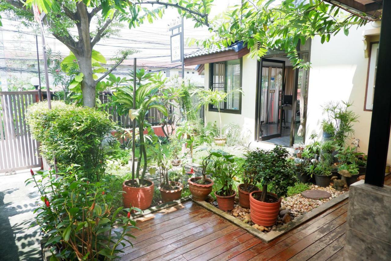 Mon Lodge & Yoga Donmueang 曼谷 外观 照片